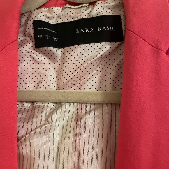 Bright pink Zara blazer - Picture 2 of 3